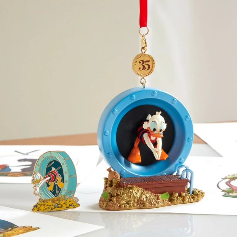 Scrooge McDuck Legacy Sketchbook Ornament, 35th Anniversary, Limited Release, DuckTales 4 Scrooge McDuck Legacy Sketchbook Ornament, 35th Anniversary, Limited Release, DuckTales - Image 2
